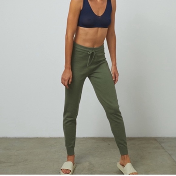 NEW - Cozy Cotton Silk Jogger - Picture 3 of 3